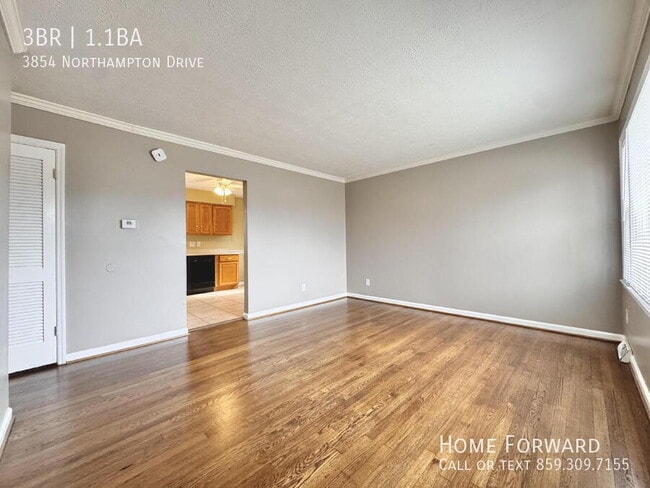 Photo - 3854 Northampton Dr