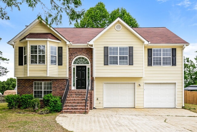 Building Photo - 2710 Luke Dr