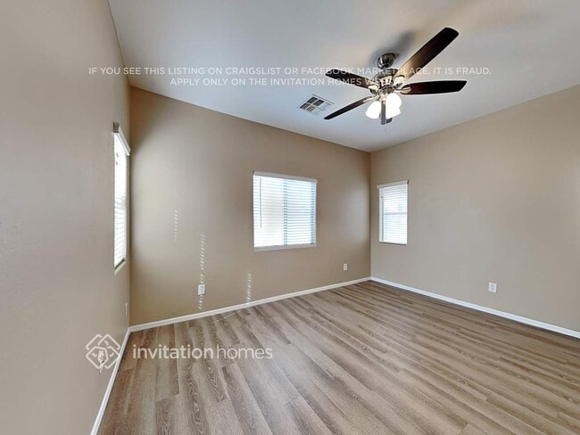 Photo - 4648 E Laurel Ave