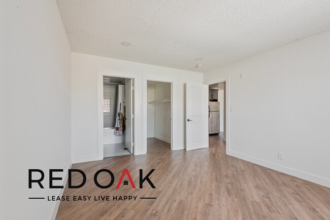 Beautiful and Bright Two Bedroom with Hard... - Beautiful and Bright Two Bedroom with Hard... Condo Unit 203