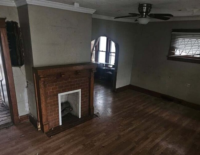 Building Photo - 1449 Walbridge Ave