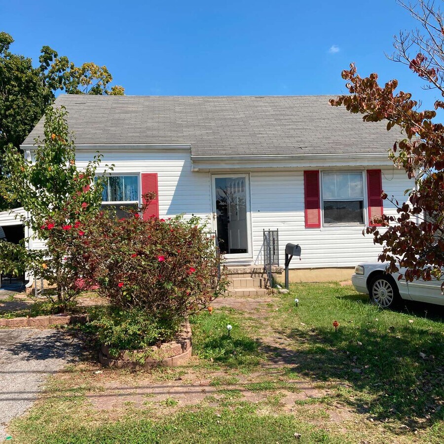 Photo - 318 Morningside Dr