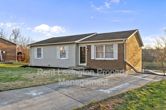 Photo - 608 McCurdy Ct
