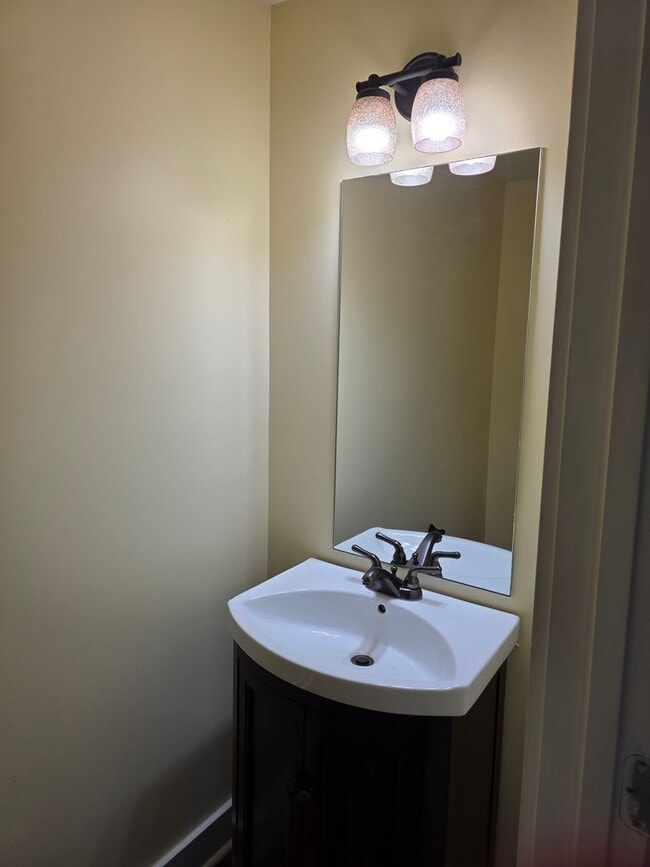 Photo - Large 3 Bedroom Townhouse in South Nashville