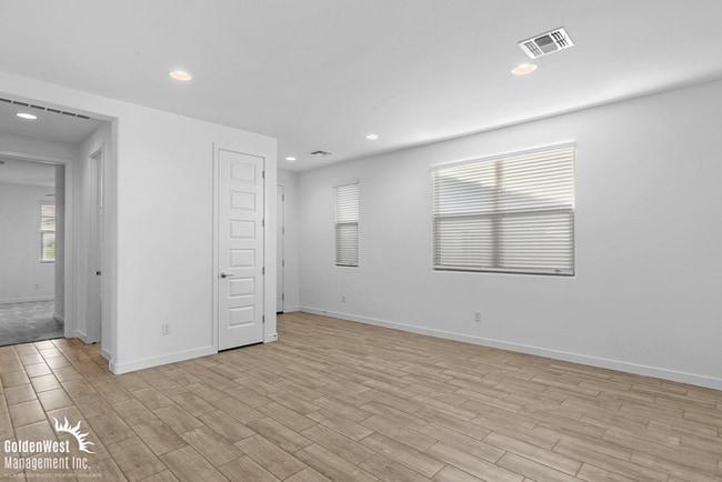 Photo - Beautiful 3Bdm 2Ba Home with Modern Upgrad...