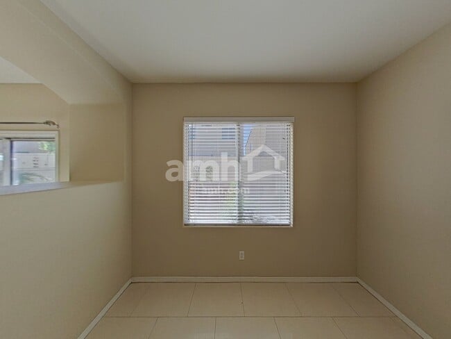 Photo - 6275 Dartington Hall St