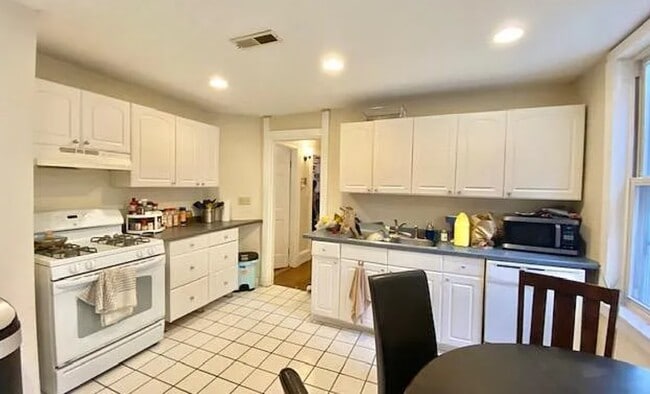 Photo - 21 Bucknam St Unit 2