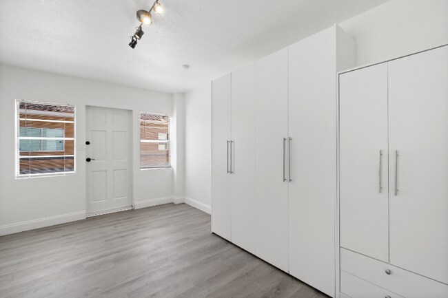 Photo - 919 16th Ave N Unidad 4