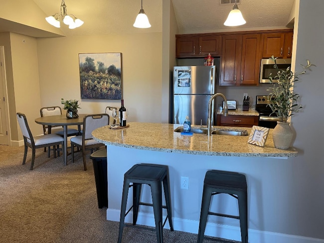 Photo - 700 Zumstein Ln Unidad Apt. 308