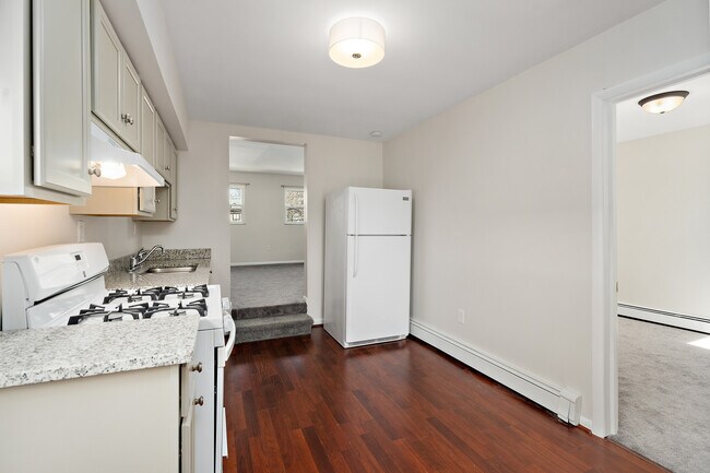 Photo - 350 Chestnut St Unit 2