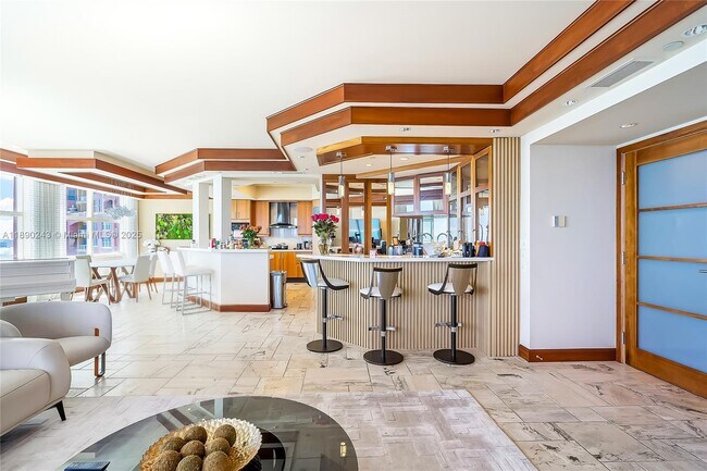 Photo - 2110 N Ocean Blvd Unidad 23B