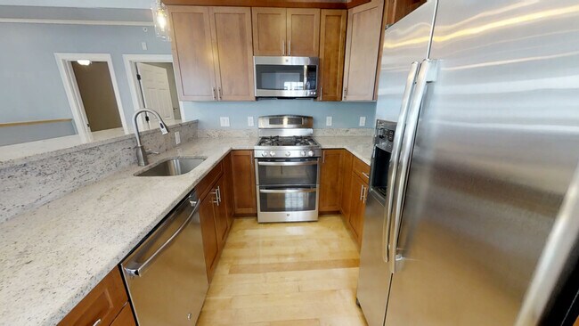 15 Orchard St Unit 1