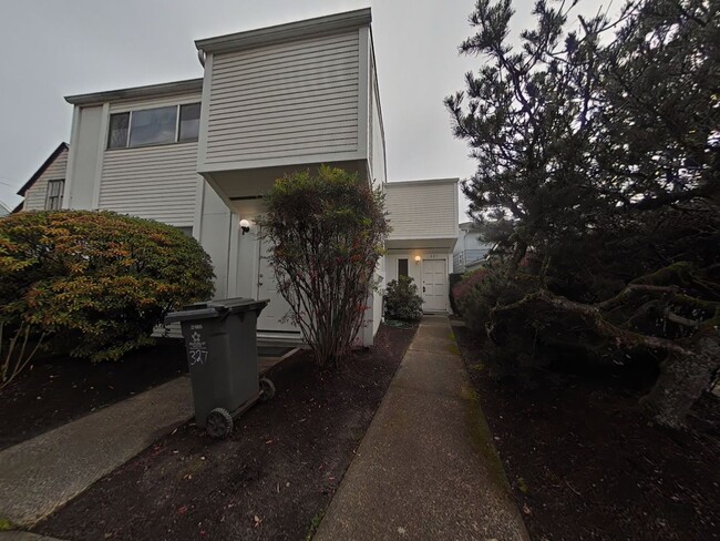 Apartment ~ Close to Campus ~ Cat Friendly - Apartment ~ Close to Campus ~ Cat Friendly Unit 327 NW 12th