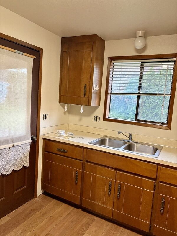 Photo - 908 Liberty St