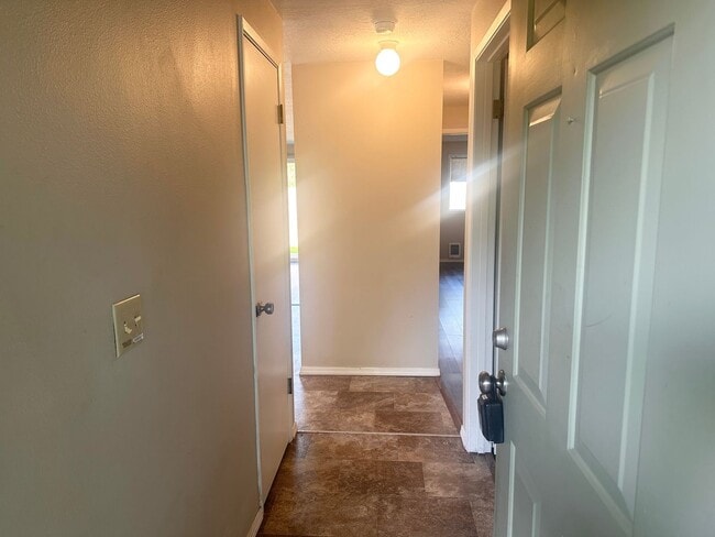 Photo - MCQ908 Unit A