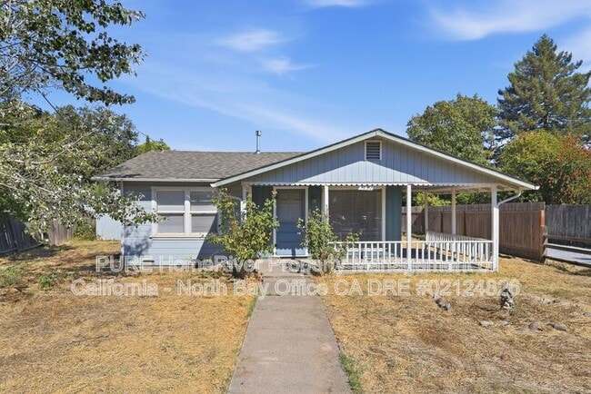 1230 Clover Dr