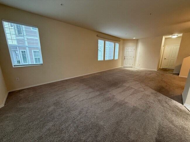 Photo - 3 Bedroom DuPont Condo for Rent