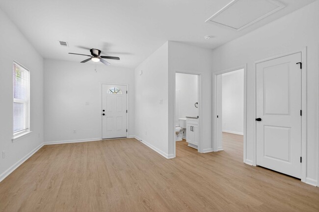 Photo - 2015-2017 Scotty Ct Unit 2017 Scotty Ct