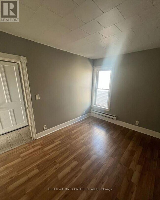 Photo - 255 Jarvis St Unité 2