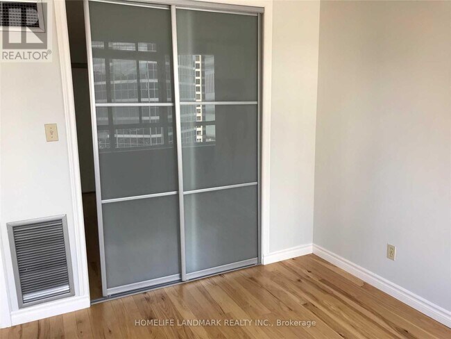Photo - 633 Bay St. Unit 1122