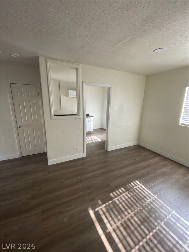 Photo - 1711 Santa Paula Dr Unit A