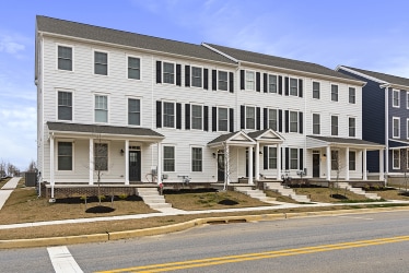 Photo - 985 Lorewood Grove Rd