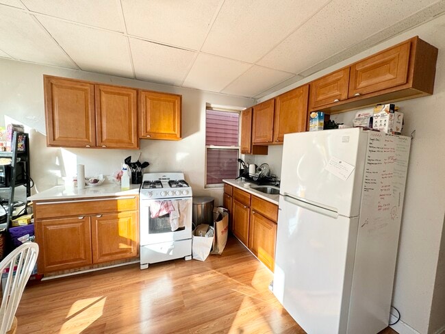 Photo - 1572 Tremont St Unit 3T