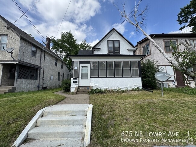 Building Photo - 675 NE Lowry Ave Unit 1 Rental