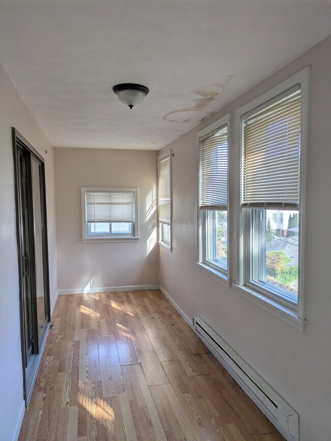 Photo - 31 Chaucer St Unit 2