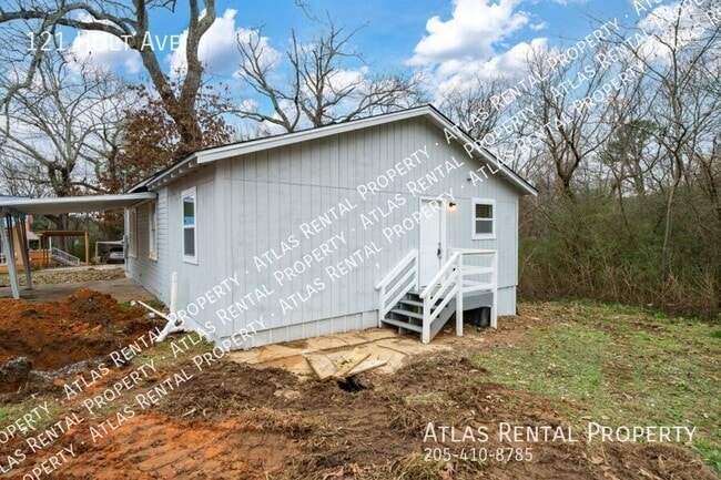 Photo - 121 Holt Ave