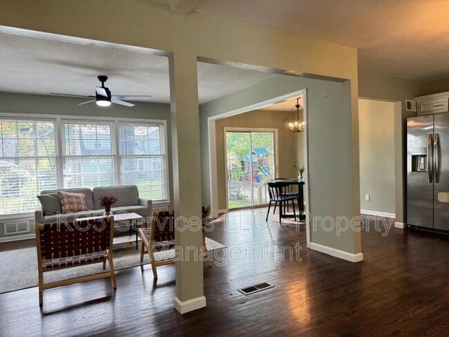 Photo - 10419 College Ave