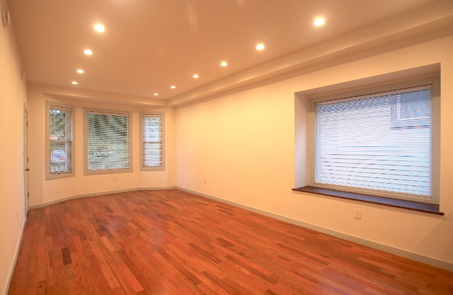 Photo - 4145 Fischer St