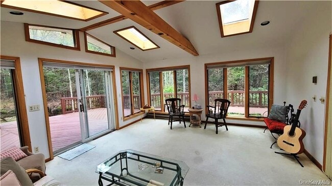 Photo - 52 Medallion Rd