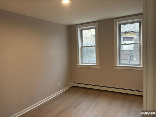 220 Palisade Ave Unit 1B