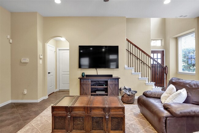 Photo - 21 Cheswood Manor Drive