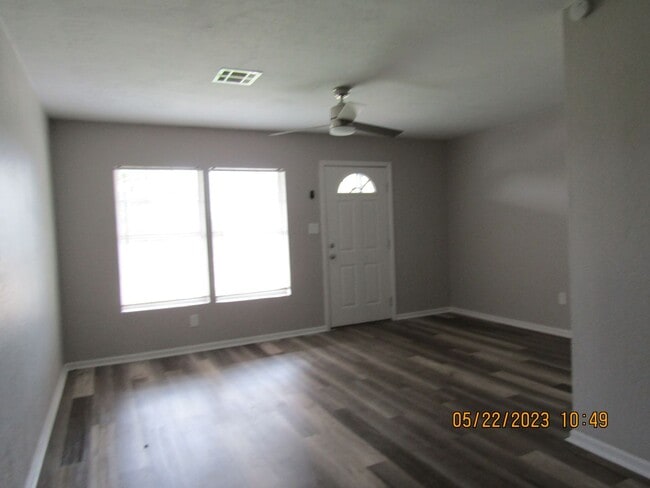 Photo - Very Nice Remodeled Duplex Home! No Pet Home!