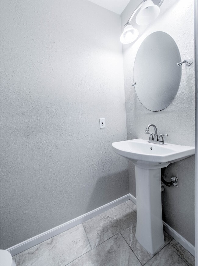 Photo - 13618 Woodspire Dr