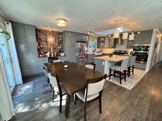 Photo - Coming Soon!!! Beautiful 4 bedroom 3 bath home in Bettendorf