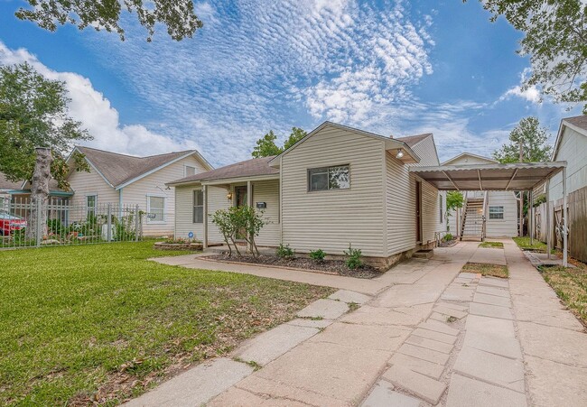 Photo - For Lease | 3 Bed, 1 Bath | 1,199 Sq Ft | ...