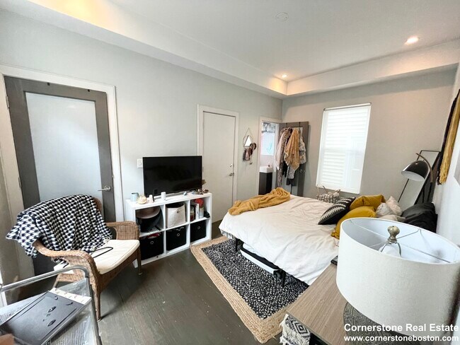 Photo - 24 Washburn St Unit 2