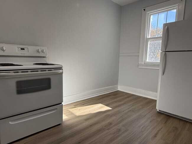 Photo - 524 Pitt St W Unit 302