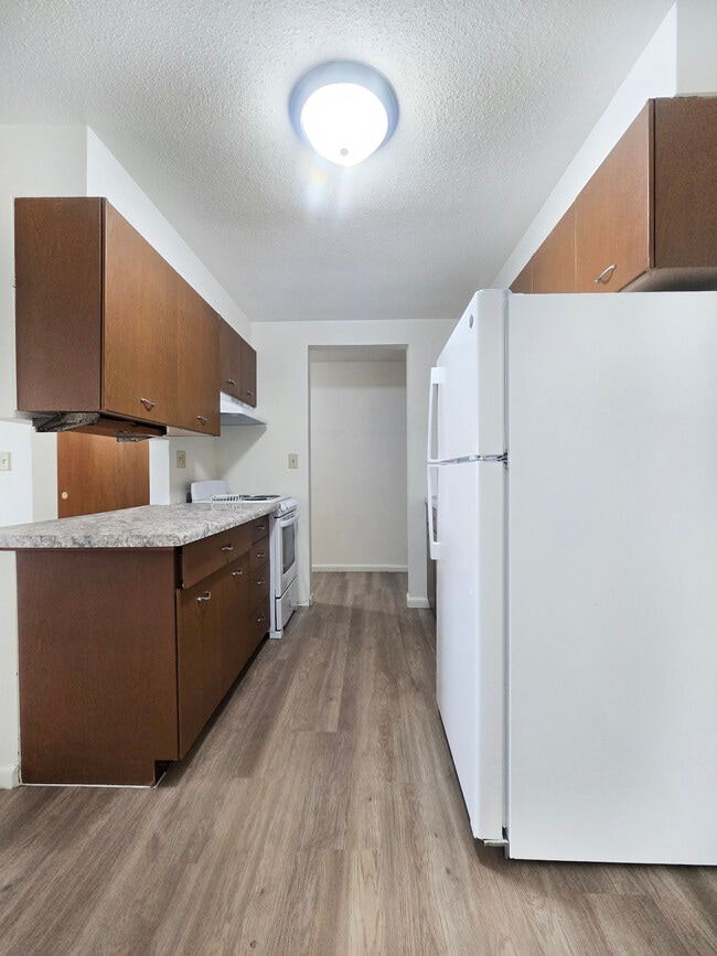 Photo - 502 13th St SE