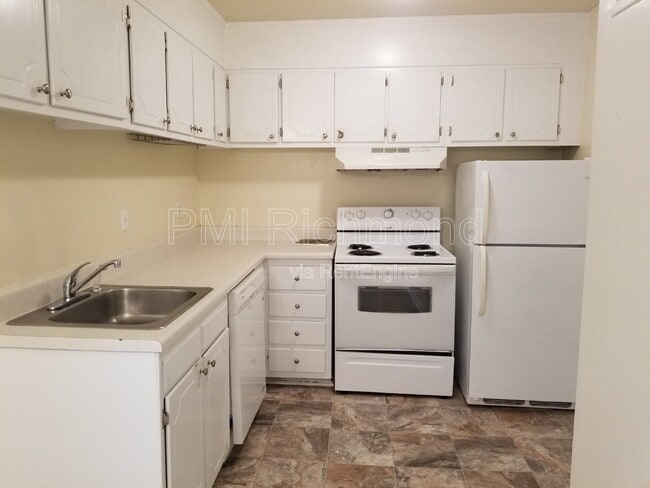 Photo - 4615 Chiswell Dr