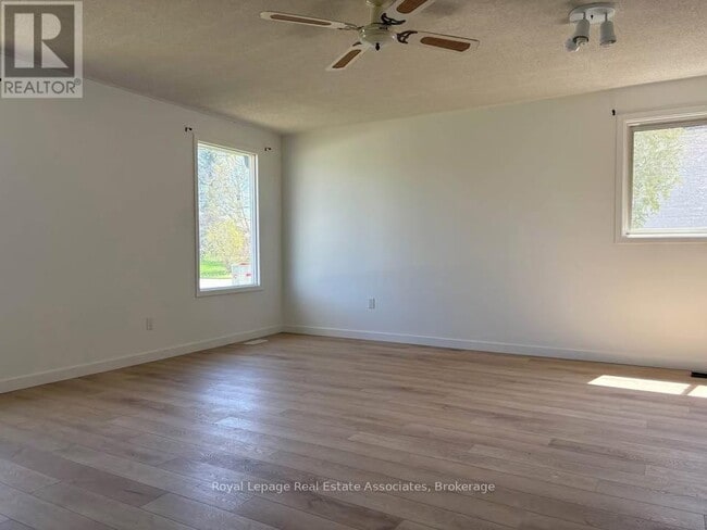 Photo - 312 Pineview Gardens