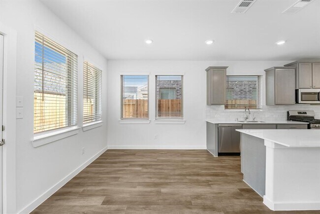 Photo - 17207 Walden Lk Ln