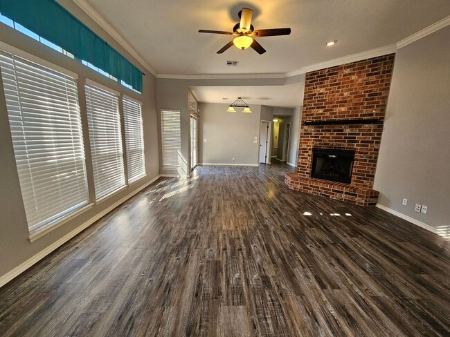 Photo - (3) Bed/(2) Bath Avail NOW! Storm Shelter!