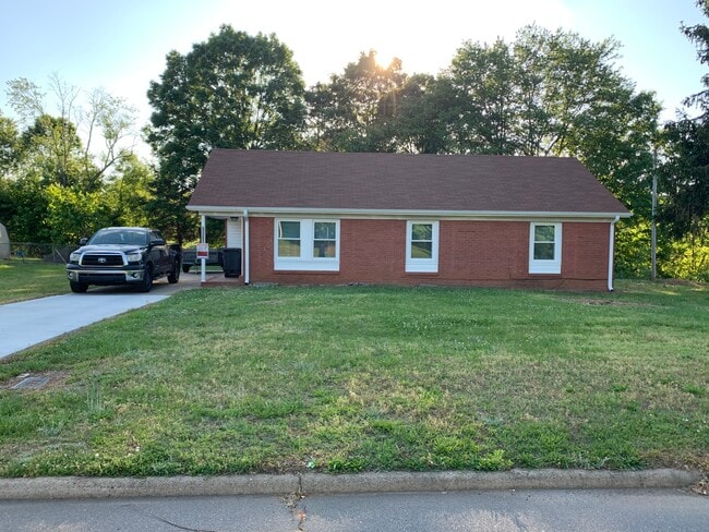 Photo - 1210 McLaughlin St Casa