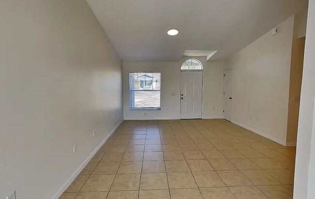 Photo - 374 Willow Song Ct