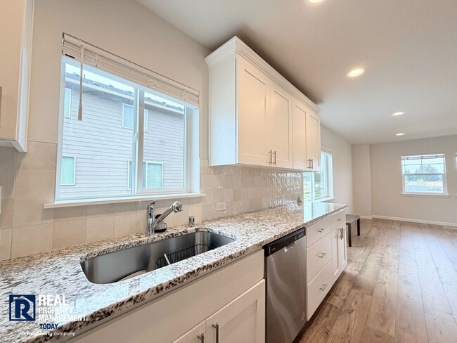 Photo - 14395 Lockwood Ln SE
