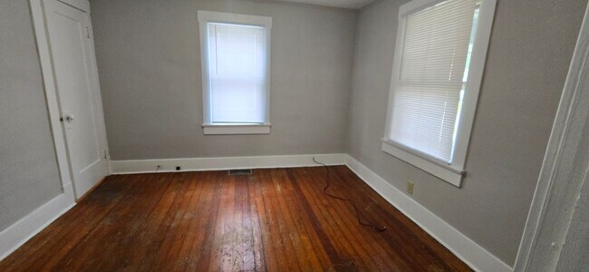 Photo - 1312 E Logan St